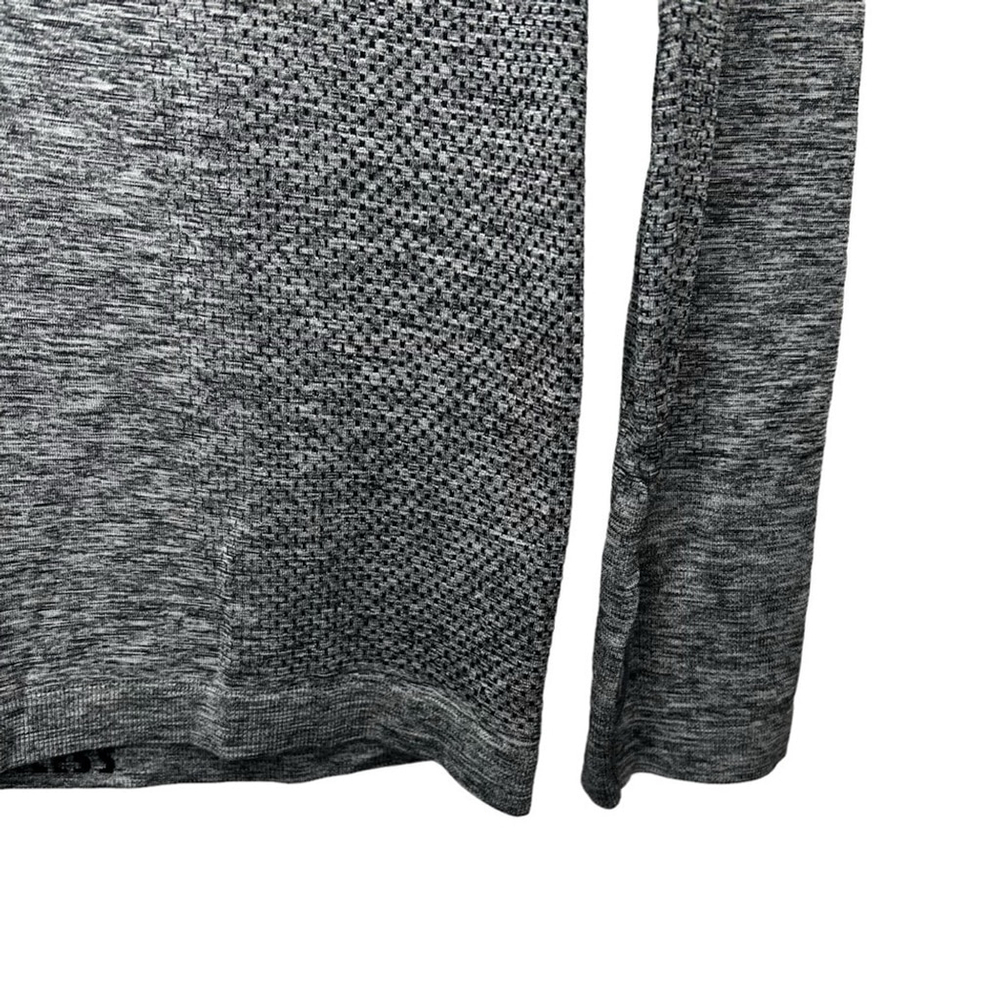 NIKE Women’s Gray DRI-FIT Knit Mesh Running Long Sleeve Active Top Size Medium - Picture 14 of 14